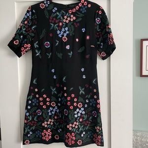 Zara women embroidered dress size m